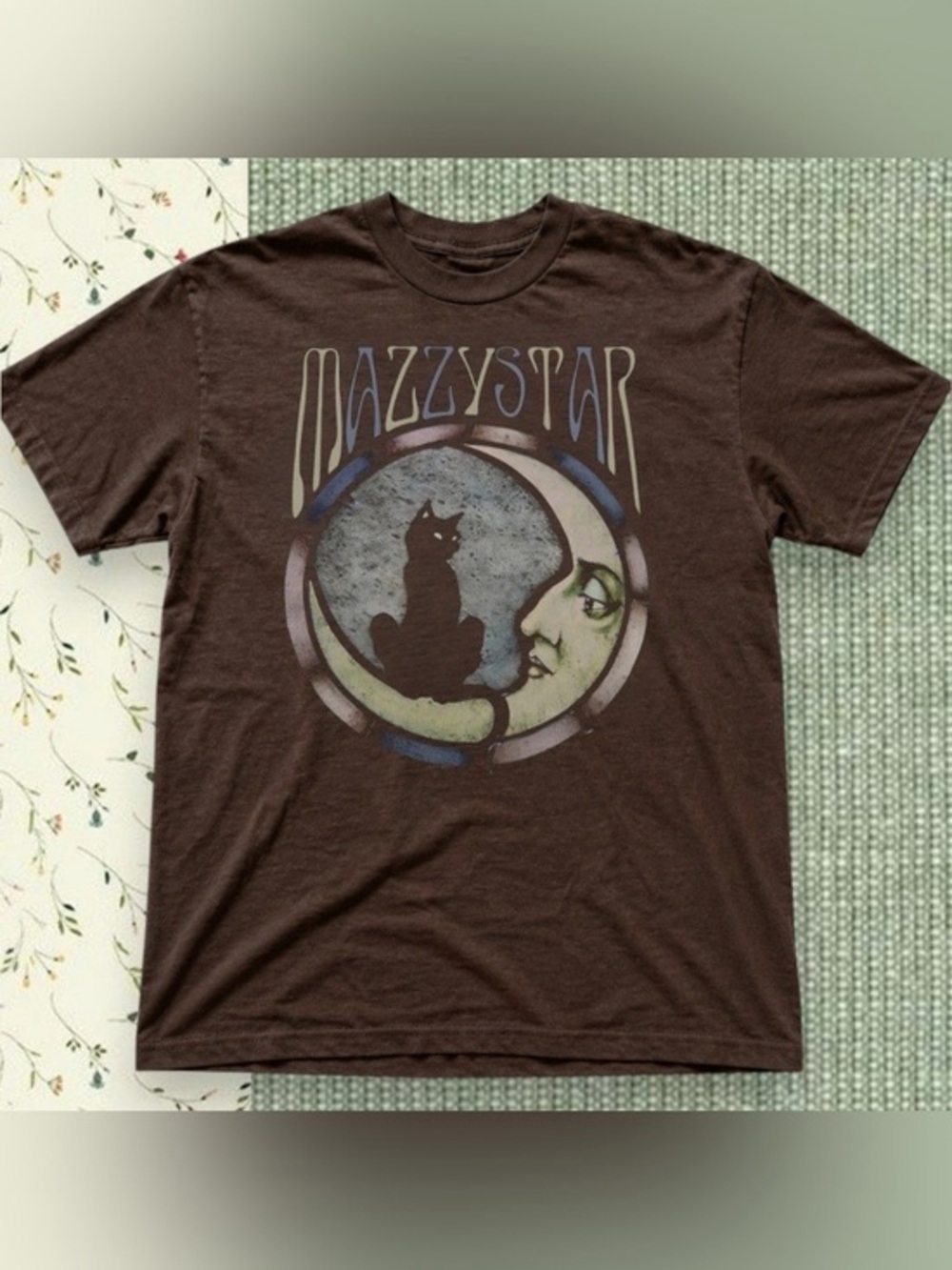 Brown Cat Graphic T-Shirt